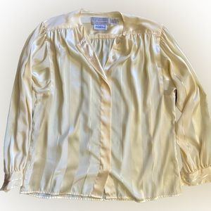 Vintage Evan Picone Saks Fifth Ave long sleeve satin sheen button up blouse